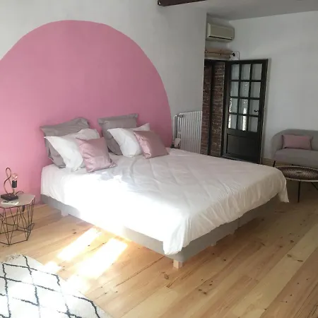 לינה וארוחת בוקר Sur Mon Chemin D'hotes Cahuzac-sur-Vère