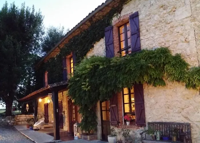 Frühstückspension Sur Mon Chemin D'hotes 3*